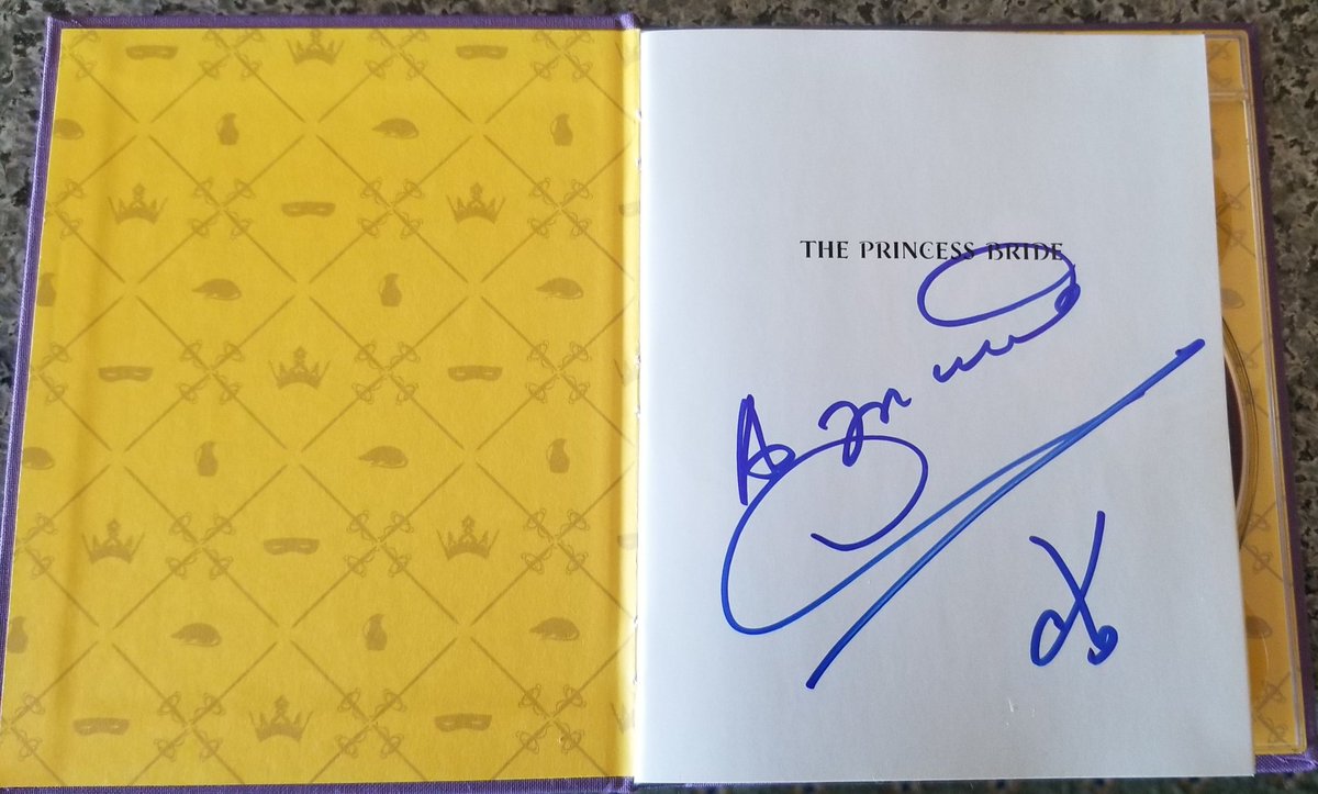 RichardKutz's tweet photo. Got a photo with Cary Elwes and my Princess Bride blu-ray autographed at @WizardWorld Tulsa 2019. #ThePrincessBride #CaryElwes #AsYouWish #DreadPirateRoberts #WizardWorldComicCon #WizardWorld #WizardWorldTulsa #WizardWorldTulsa2019 #ComicCon #ComicCons https://t.co/d9BYbaqvYA