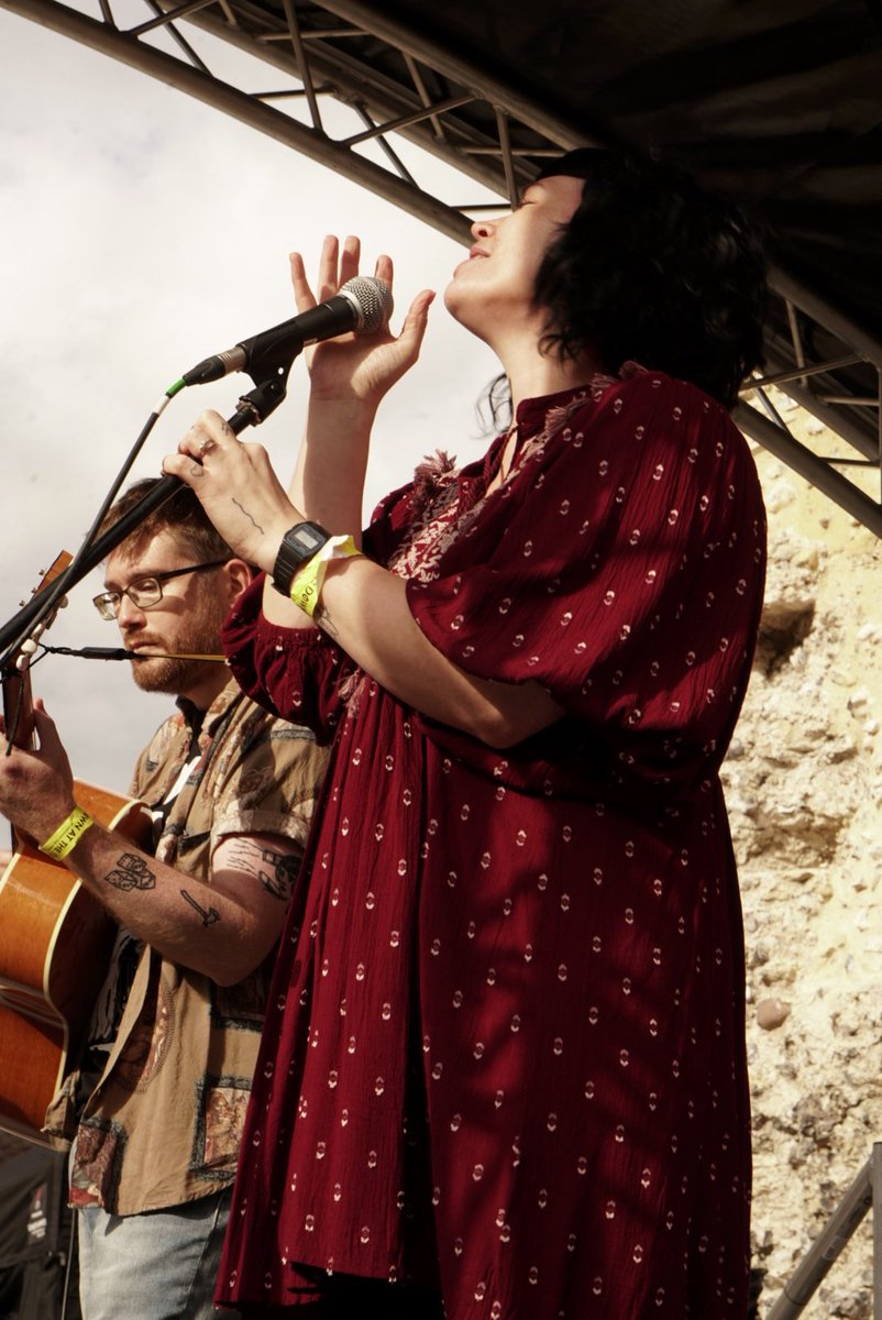 Victoria Holt tweet media