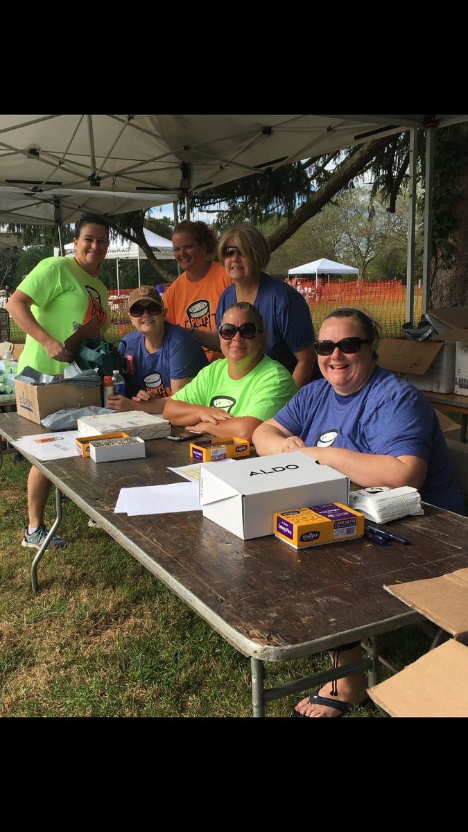 PintsntheSquare's tweet image. Pints in the Square is 2 weeks away! Get your tickets today! Run the 5k, drink at the beer fest or do both!
Come out for a beautiful day and support the Newtown Square Fire Company! 
pintsinthesquare.com