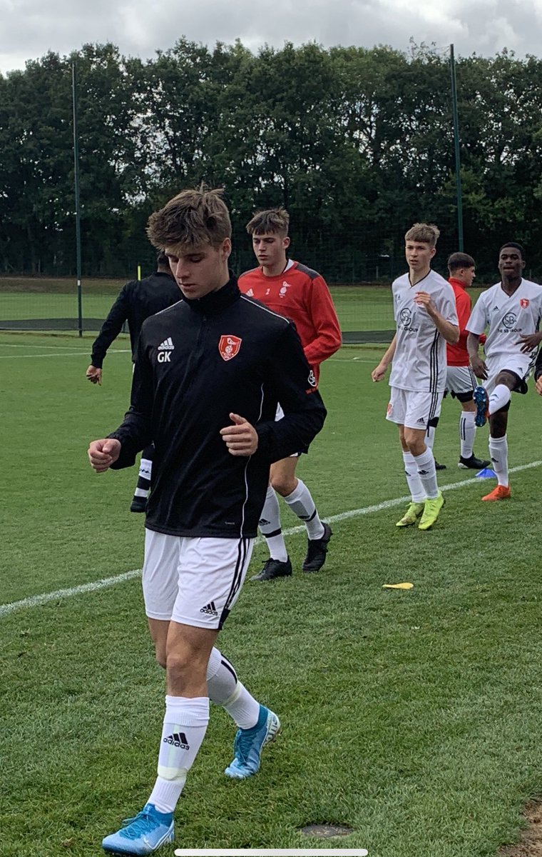 Fantastic experience for all the players <a href="/BracknellTownFC/">Bracknell Town FC</a> @BTFCYA testing themselves against a strong <a href="/ReadingFC/">Reading FC</a> <a href="/RFCAcademy/">Reading FC Academy</a> team. With 4 International Academy players <a href="/GPSIntl/">GPS International</a> @globalpremsocc getting on the field, showcasing their talents. #partnerships #creatingopportunities