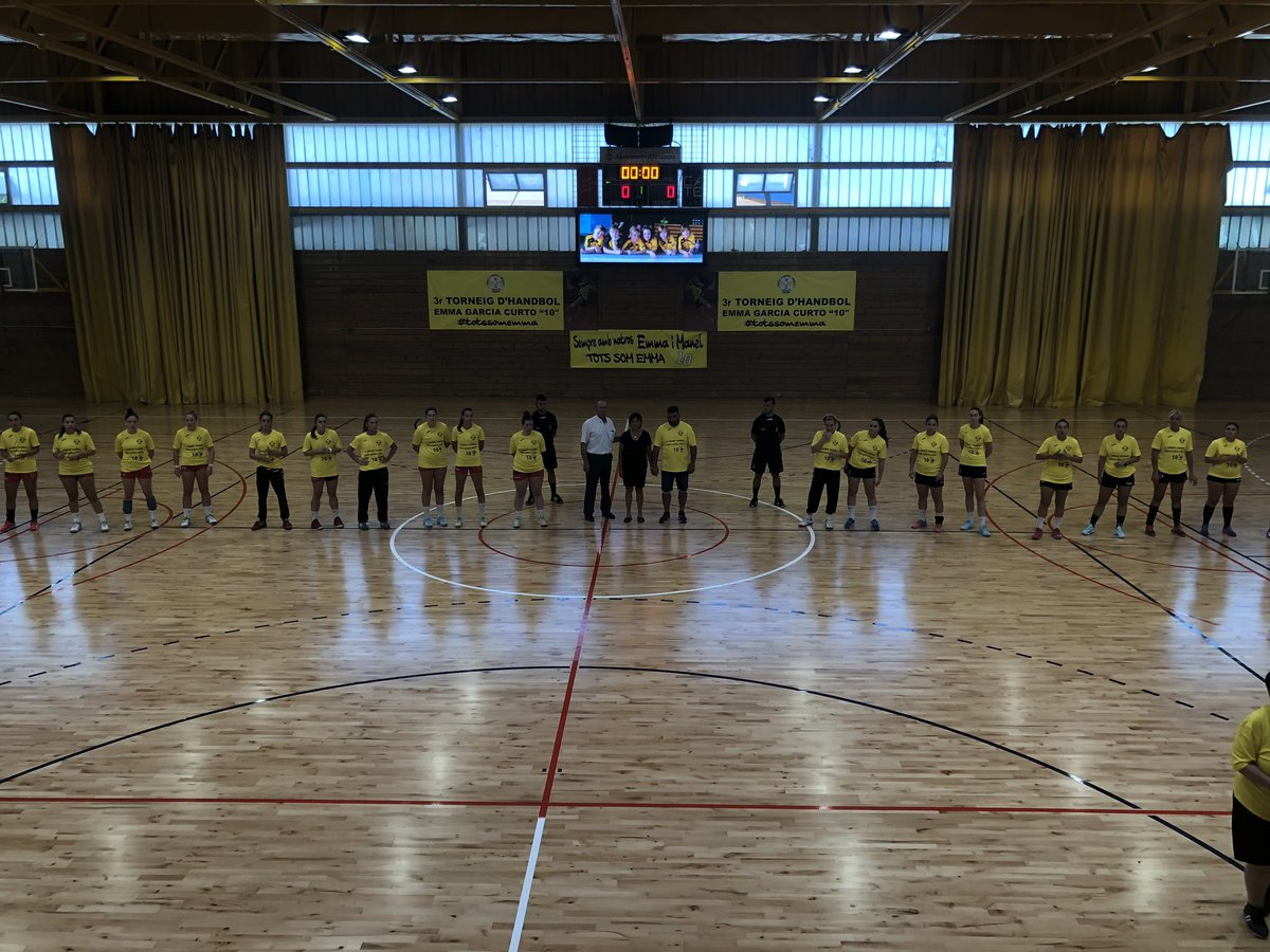 ValonmanoConV's tweet photo. #StreamingV 📺 | A punto de comenzar el III Memorial Emma García Curto entre el @HandbolAmposta i el @HSantQuirze ❗️
👉: https://t.co/4cVv1jsedL https://t.co/miMgGZOAHt