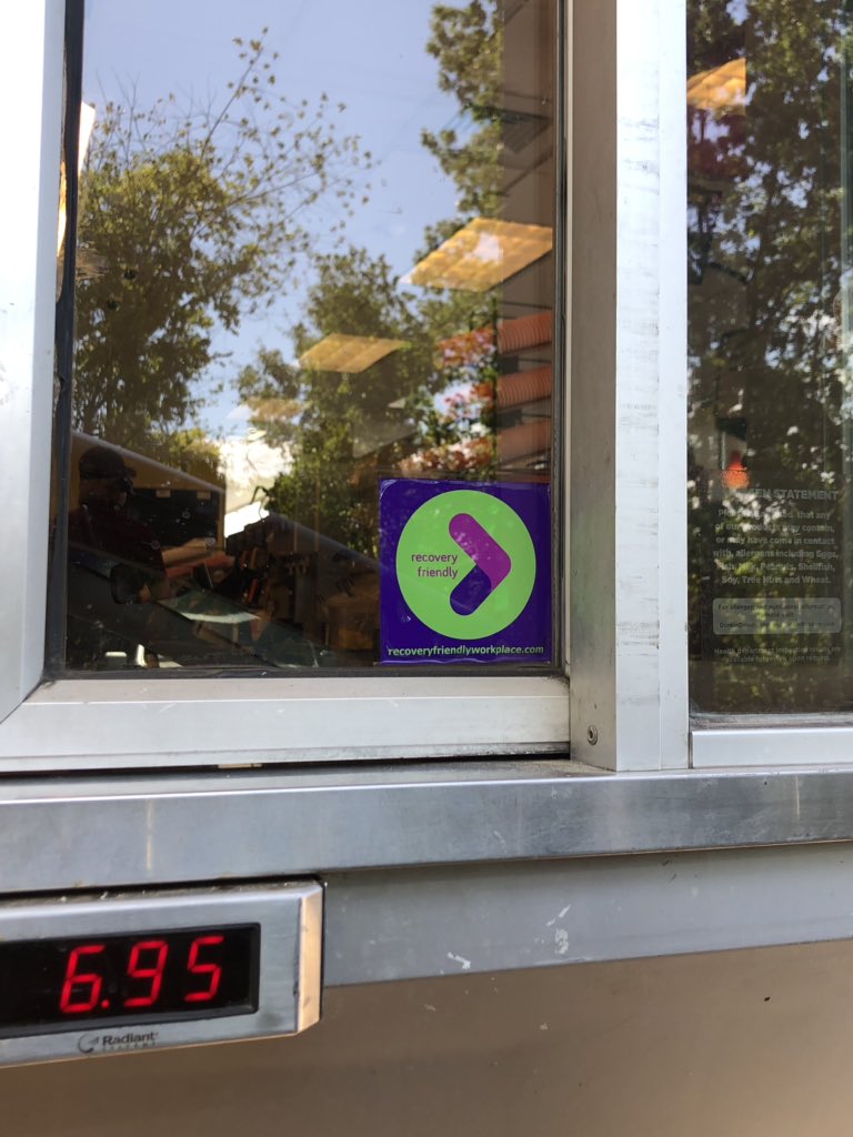 devinruns's tweet photo. NH runs on Dunks and supports @Recovery_NH! Loved seeing this today! https://t.co/sQTCdxn1c7