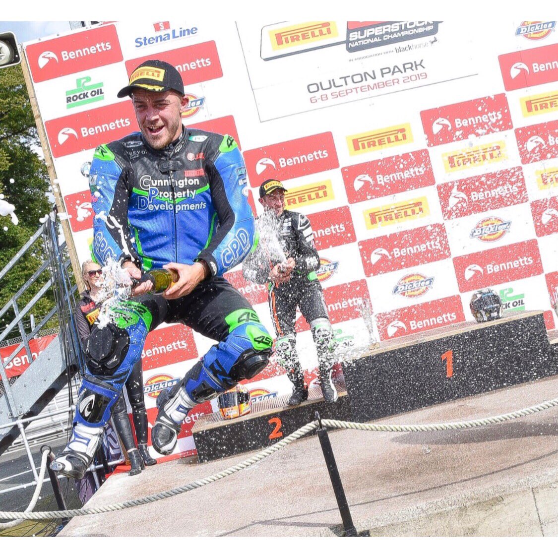 lukehedger23's tweet photo. P3 🤪🏆🥉 Tough race out there today, really had to dig deep to hold onto that podium finish today. I wanted it!! 😂 Can’t thank CPD Kawasaki enough for all of their hard work, not just this weekend but all season ✊🏻 I’m just glad I could repay them with a podium today 🍾 https://t.co/bjeXHYvxke