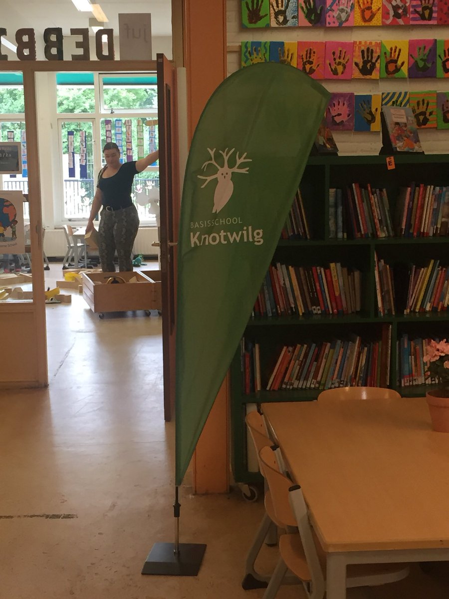 WALS_2019's tweet photo. Yesterday’s schoolvisit @DeKnotwilg @WALS_2019 https://t.co/Q52zxtNZcq
