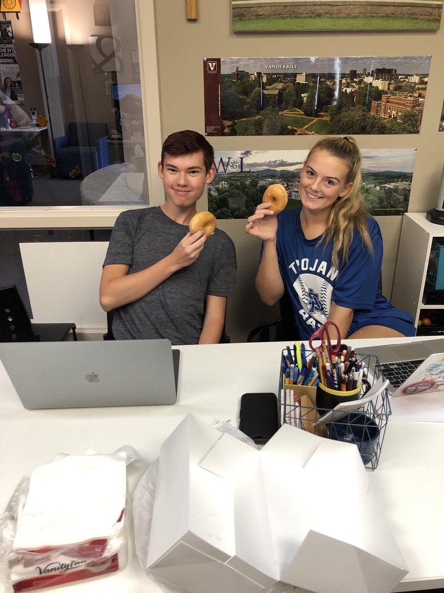 ASES College Advisor tweet media