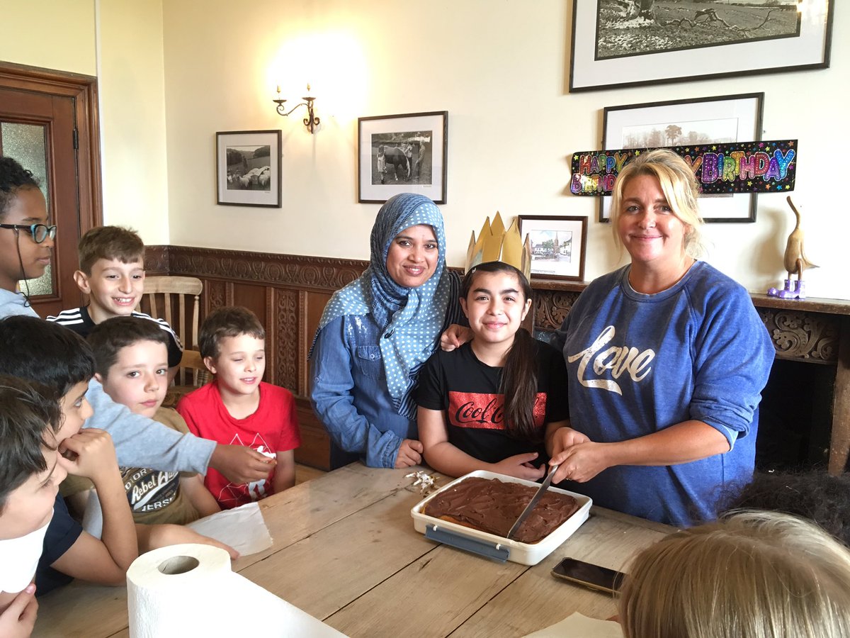 Prior_Weston's tweet photo. Birthday Girl Jayla ! Thank you Nethercott staff ! #Towerclass #NethercottHouse # farmsforcitychildren https://t.co/G0bS8NHITJ