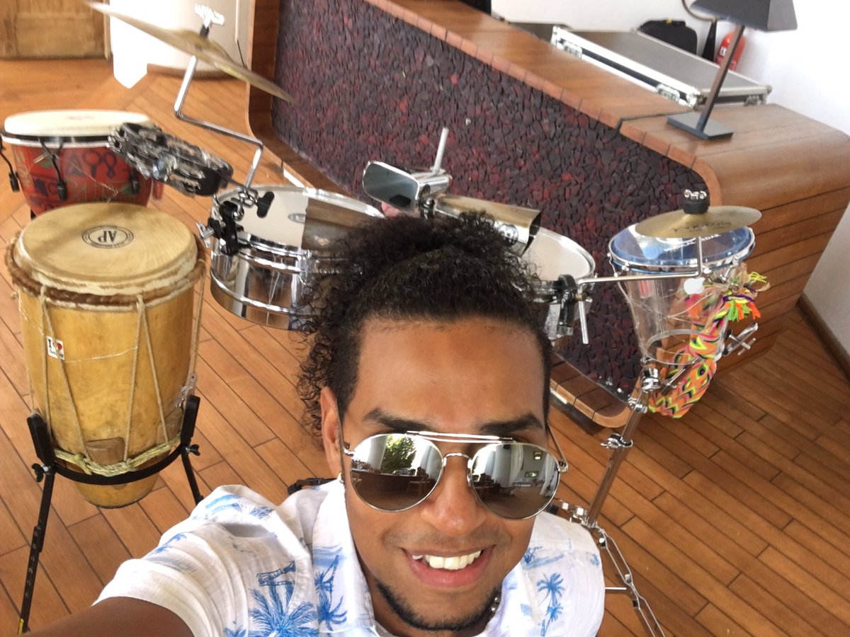 Joinerlper's tweet photo. #showmandrums cuero pá la gente de 🇹🇷 Turquia @joinerlp @alolocoband https://t.co/CVzFLTGhad