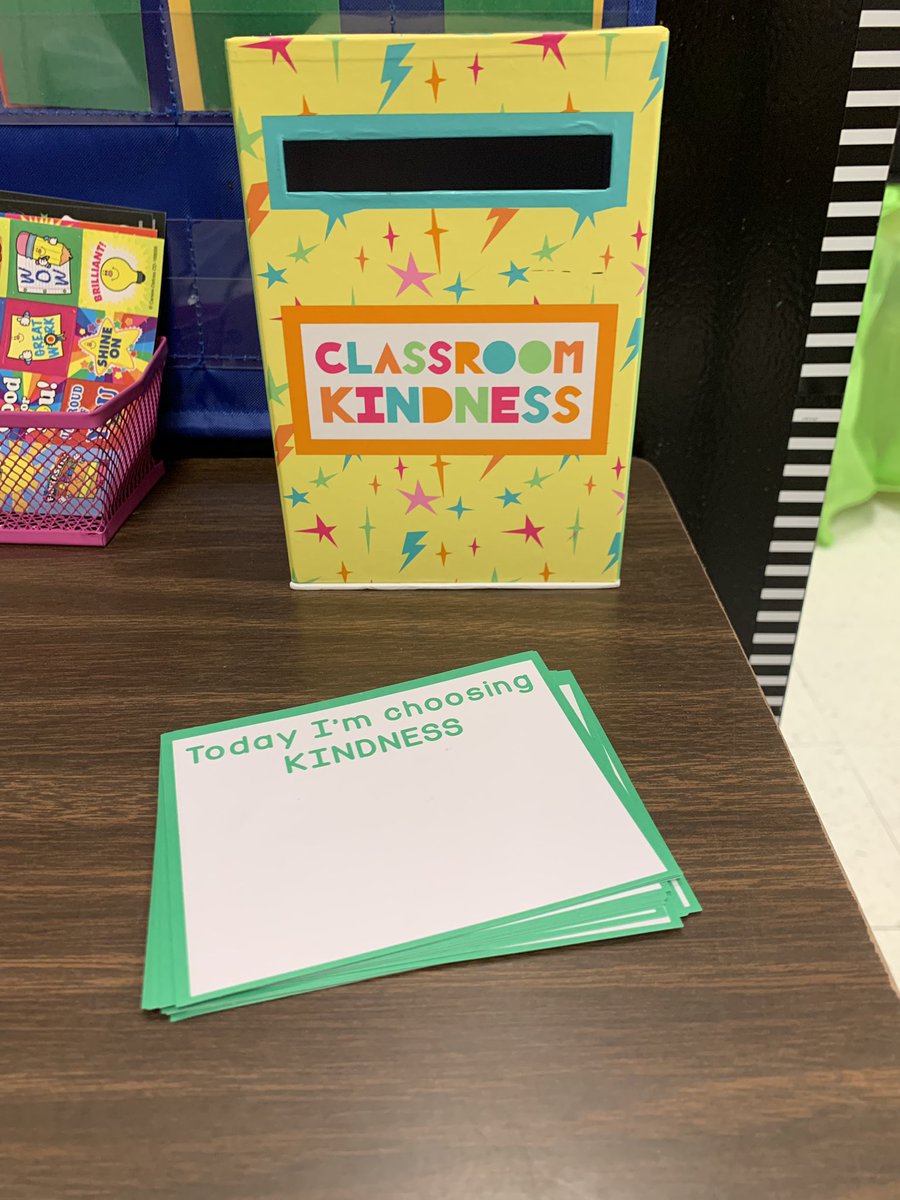 TeachToBKind's tweet photo. @altitudes365 ME!!! Only 3 items left! Any help appreciated! 1st grade #bilingual #teacher from #Texas . 14 yrs of service at #T1 schools. ❤️ #buildingastrongerfoundation #clearthlists #support_a_teacher #shrinkthelists #KindnessMatters https://t.co/ymZDd4C0mM https://t.co/vP50BhoYtO