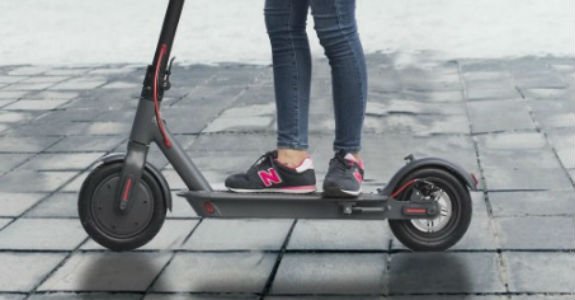 meioemensagem's tweet photo. De guarda-chuvas a patinetes, Xiaomi aposta em hub de IoT. #HacwTowmnoMM #HackTown2019 https://t.co/HYzLDLmu6v https://t.co/FS6T9MyZ64