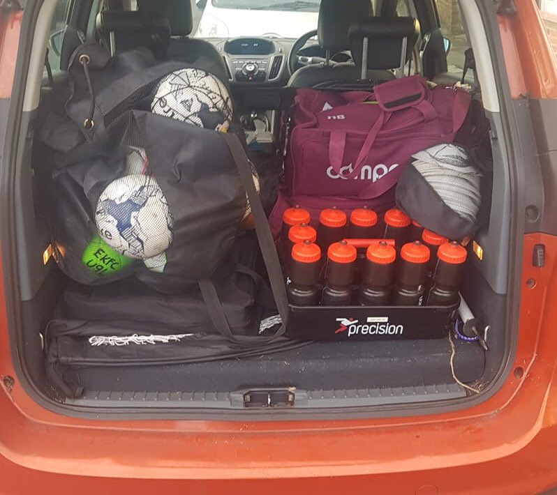 Teamgrassroots_'s tweet photo. When you know itโs back. ๐๐ป๐๐ฝ๐๐ฟ
Itโs a Grassroots thing.๐
#GrassrootsFootball #YouthFootball #JuniorFootball #SundayLeague #NewSeason #Time4Positive https://t.co/2DI0HfJu7S