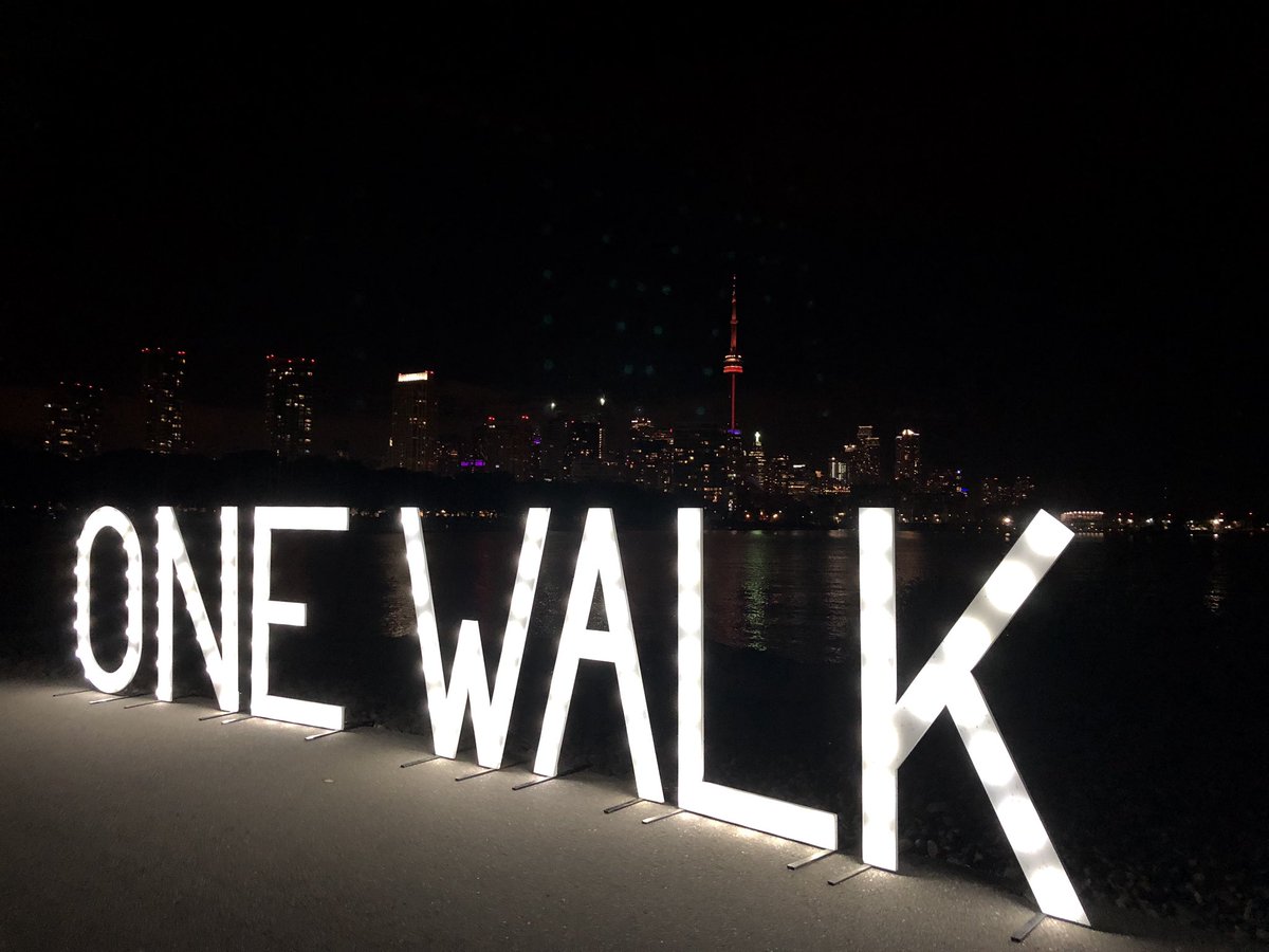 RajiniNagendran's tweet photo. And we did it! Beautiful evening for the @OneWalkToronto night walk to help find a cure for cancer with this awesome crew @kerry_gaetano @jennifer_doust @Clementine123
#OneWalkToronto #ConquerCancer #TeamBMO https://t.co/ec6y0rCitV