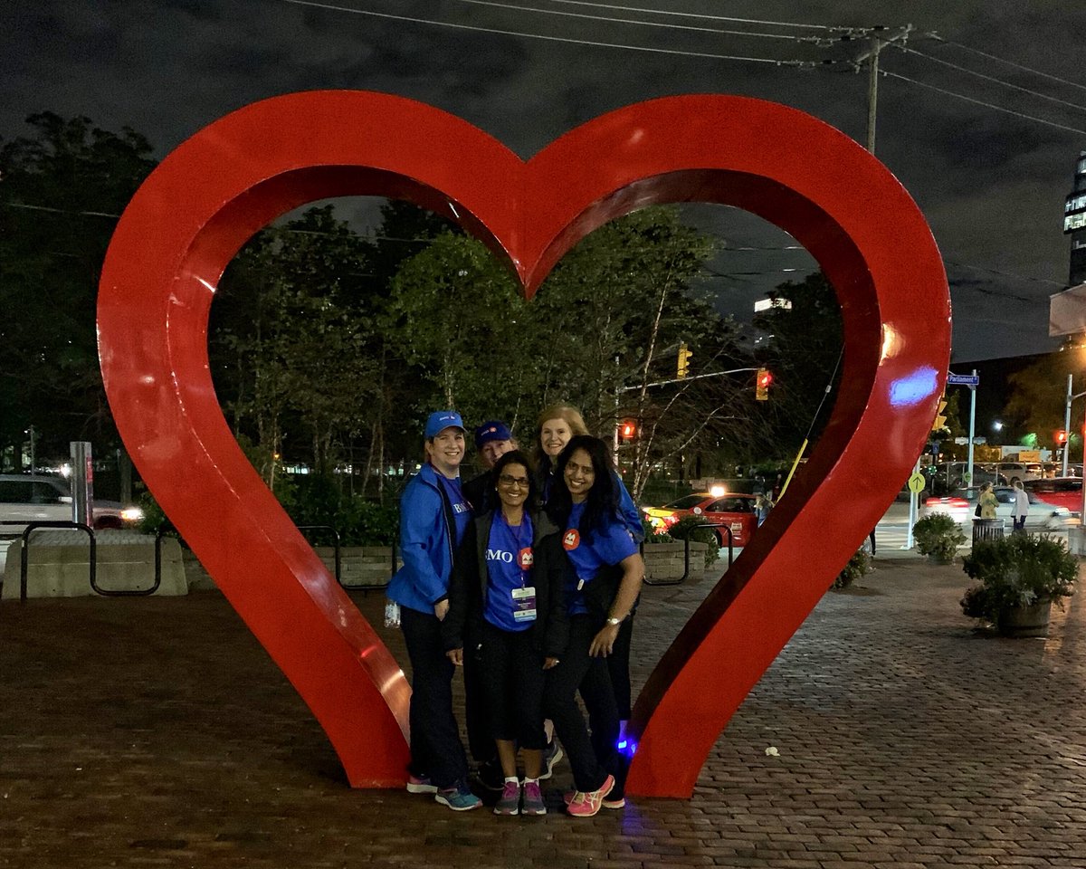 And we did it!  Beautiful evening for the @OneWalkToronto night walk to help find a cure for cancer with this awesome crew <a href="/kerry_gaetano/">Kerry Gaetano</a> @jennifer_doust <a href="/Clementine123/">Joanne Clemente</a> 
#OneWalkToronto #ConquerCancer #TeamBMO