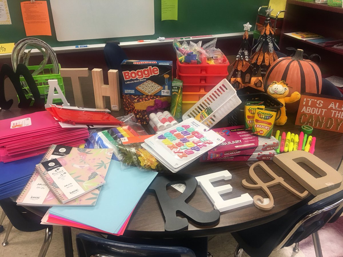 jrhroberts's tweet photo. I am a #thankful teacher. Becasue  @WDSupt Kyle Mealy supports his teachers, we are able to shop for FREE at The Back to School Teacher Store. Look at all these fantastic resources I picked up for my classrooms and students. #warriorpride #btsts https://t.co/fHTE1jesu4