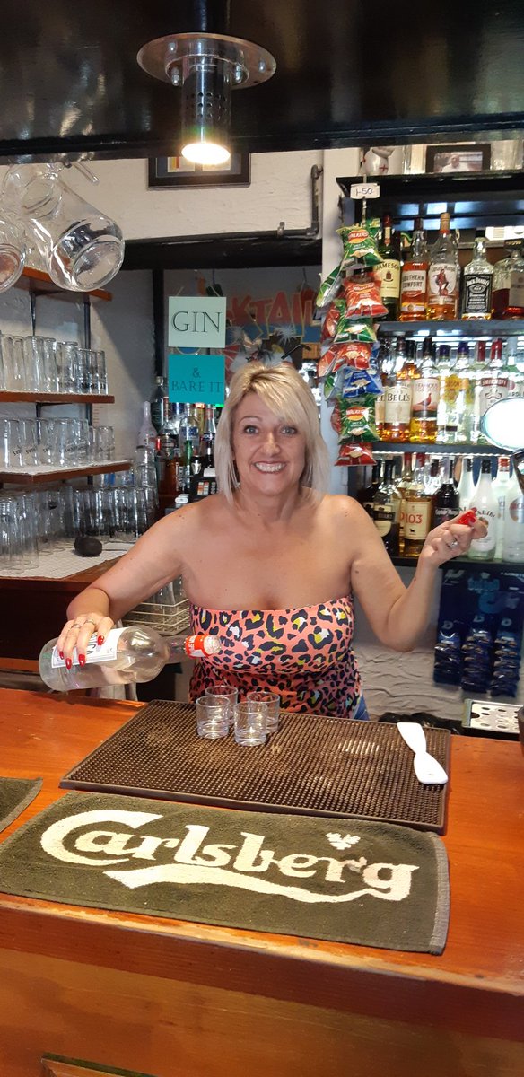 KazMojo's tweet photo. New Barmaid  🤣🤣 https://t.co/pqUKJczjaG