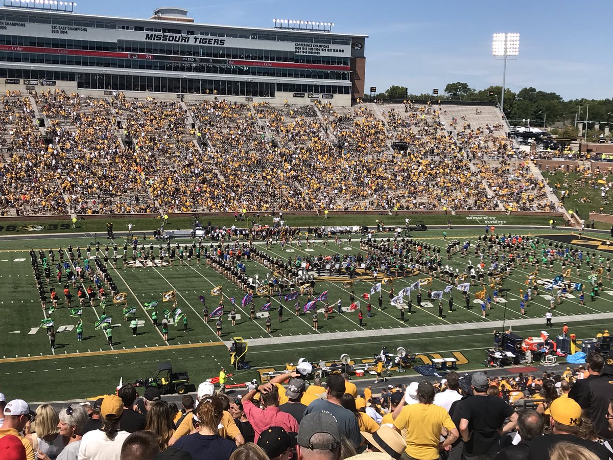 1wildcounselor's tweet photo. At the Mizzou game and @Ritenour_HS Band participating in the half time show! Go RHS!! See that orange! #ritenourexcellence https://t.co/8xyOoSPrUR