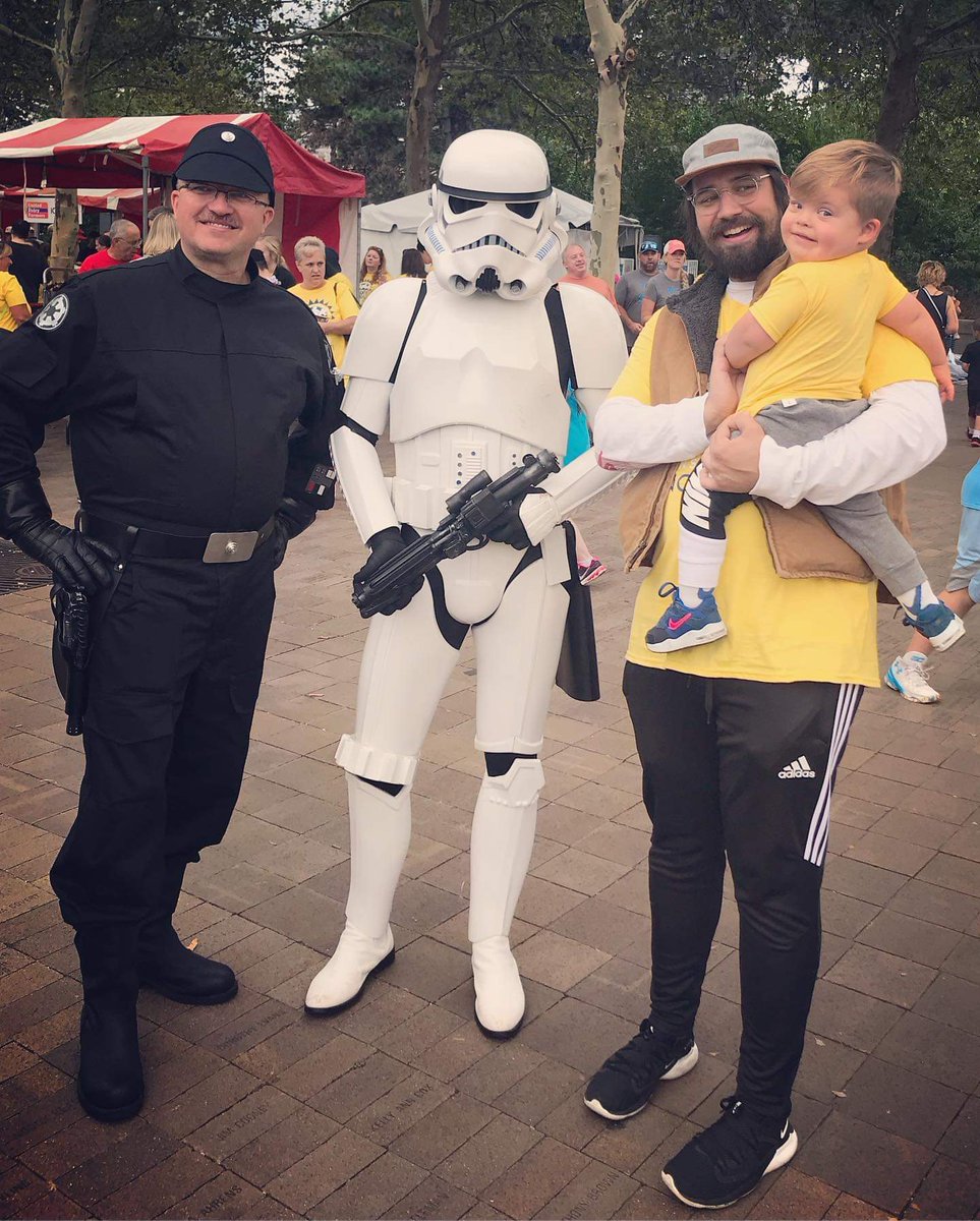 Needless to say this day has been one of the best ever!
#buddywalk #starwars #nashpotatoes #nashtag