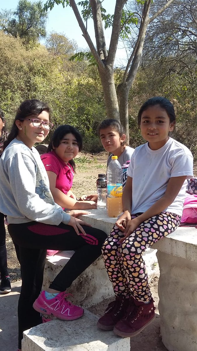 marcelamelian73's tweet photo. #CppsEnAccion #hayfuturo Muchísimas gracias @solisg79 por permitir que nuestros niños realicen actividades de Eco Aventura y disfruten de las piletas y de todas las instituciones del parque acuático y por poner a disposición las trafic para que los transporte desde la escuela https://t.co/Fbgu9PIpt0