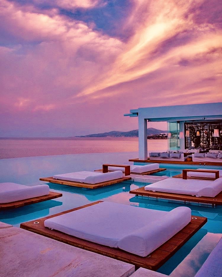 WeliveWorld's tweet photo. Cavo Tagoo, Mykonos https://t.co/fUIC8vsefk