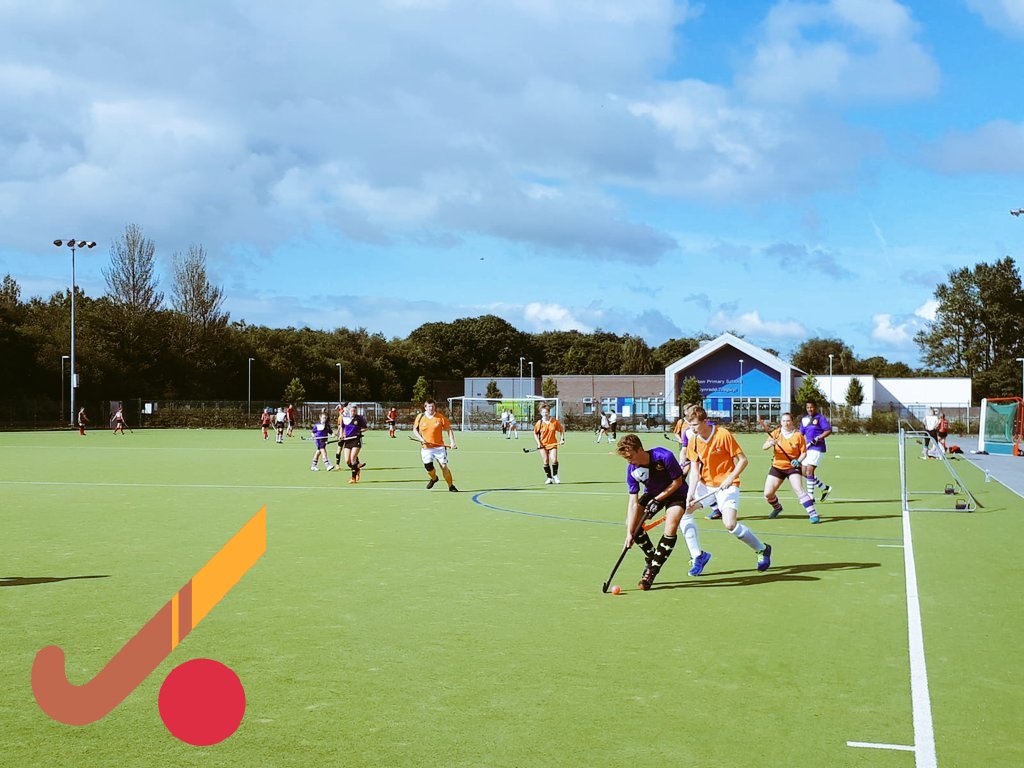 2 team's from <a href="/PembrokeshireHC/">Pembrokeshire Hockey Club</a> had a great time today in the Gowerton sunshine. <a href="/Gowerton_Ladies/">Gowerton HC</a> Hockey Fest was a blast pic.x.com/fDJI46rbbr