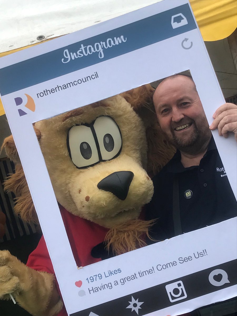 Charlie_Owl's tweet photo. Promoting the #digitaltechtent @RMBCPress #rotherhamshow https://t.co/ctrv6F33or