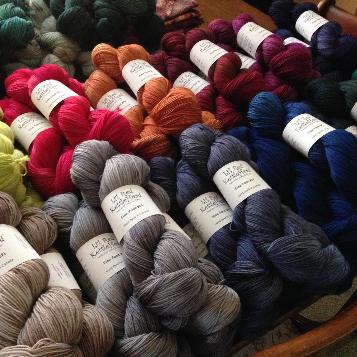 LRKettleHead's tweet photo. Fine Foot BFL is a 4ply 75/25 Bluefaced Leicester sheep wool Nylon blend that is amazingly smooth, soft hand, with a sturdier feel than many Merino blend sock yarns. Availability at the #kwknittersfair2019
#lrkh #lrkhyarns #lilredkettlehead 
#handdyedyarn #handdyedsockyarn https://t.co/KezoJyE5ng