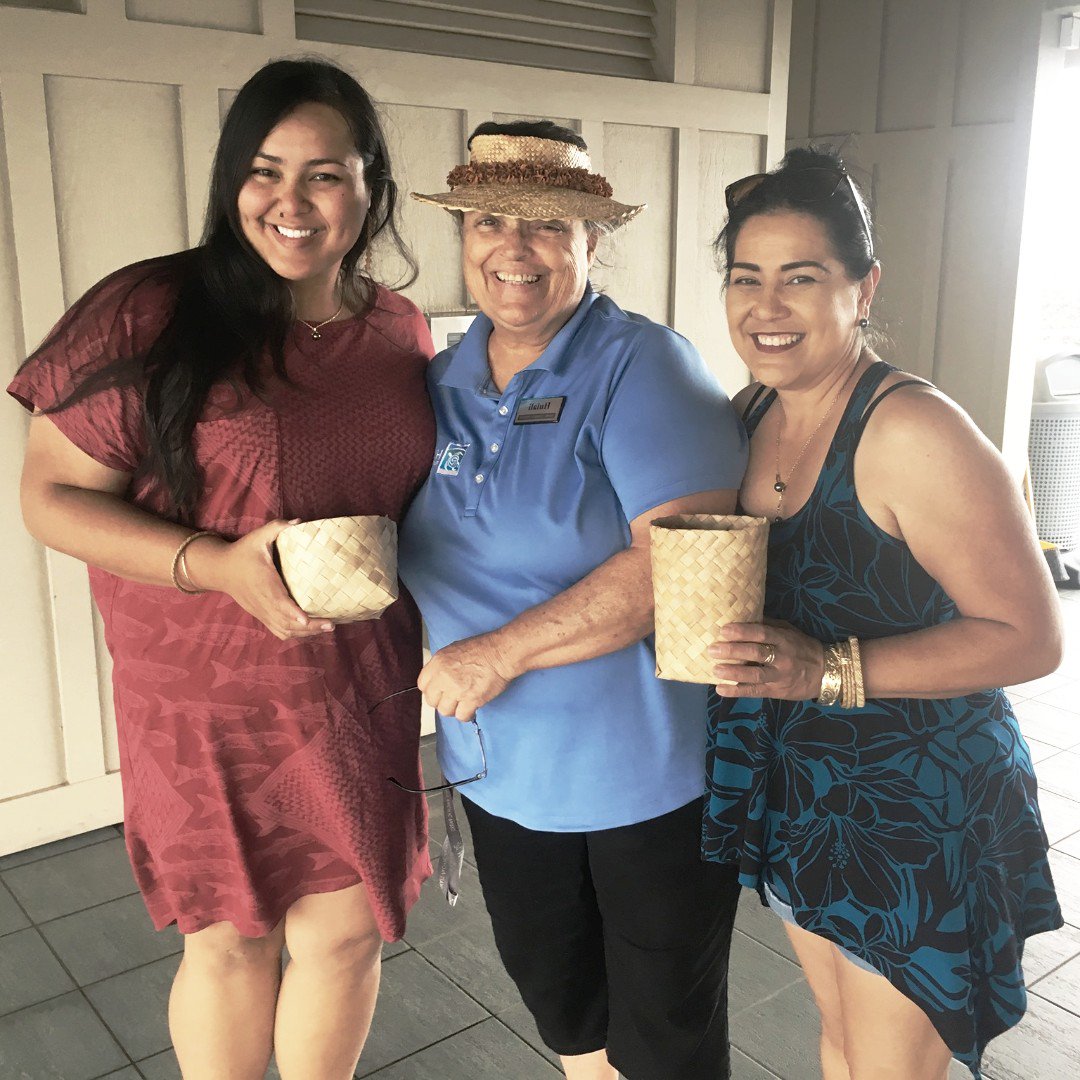 HIPacParks's tweet photo. We're so proud of HPPA Master Weaver Hulali! Highly suggest everyone call #KalokoHonokōhauNationalHistoricalPark & book early to get a seat for her #weekend classes. (808) 326-9057 (limit 5 per class) #weaving #lauhala #weavinglauhala #masterweaver #Hulali #HPPA #NPS
IMG: NPS https://t.co/gpDODvy4dn