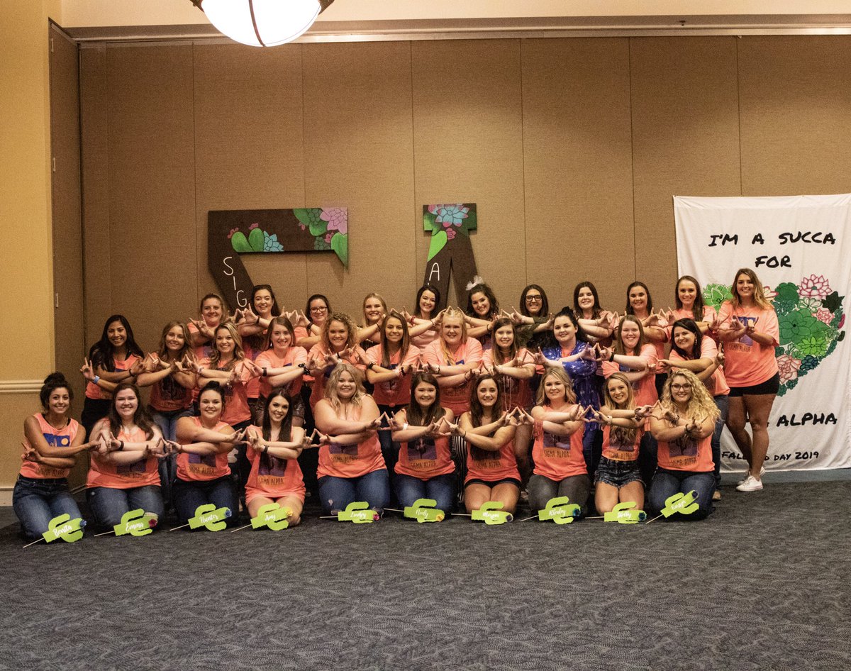 sausigmaalpha's tweet photo. Life is like a cactus thorny but bΣΑutiful when you have sisters like these🌵
We welcomed home 10 Baby Bulls! https://t.co/ZsvsbRXTRA