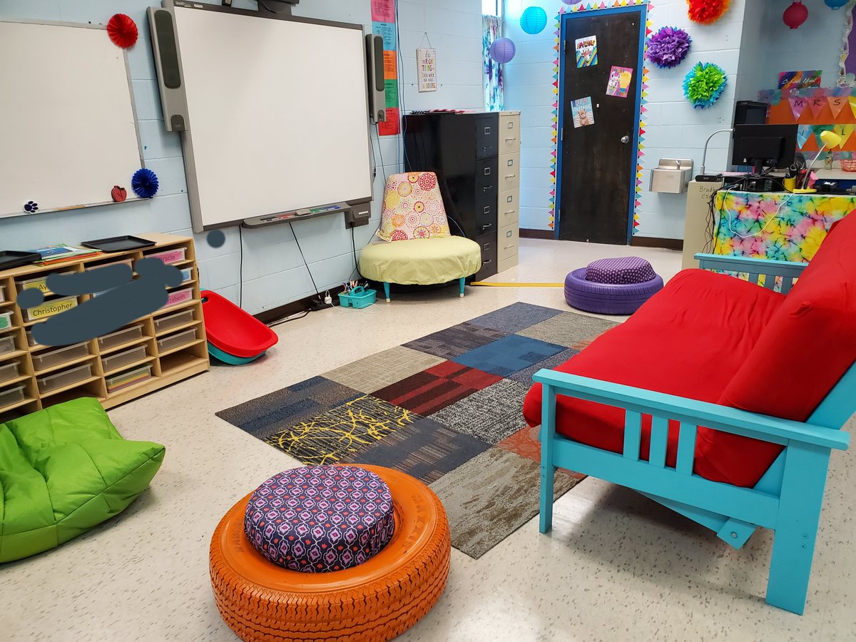 SCSCmentoring's tweet photo. One of the first things 21st century teachers are expected to do is create an age-appropriate, organized learning space that will also be their students' home away from home. Here's a peek at some good stuff in South Arkansas... Just a peek. π
#teachsoutharkansas #scscmentoring https://t.co/VC5W6gDV9y