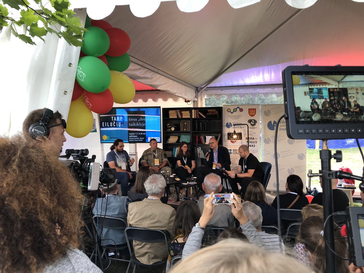 DKAMBinLT's tweet photo. Great to be at #Lithuania|s democracy festival #Butent in the city of #Birstonas and good to see that #Nordic Council of Ministers Office in 🇱🇹is taking actively part in organising international discussions f.ex on Sustainable Cities. The 🇩🇰 embassy is a partner to the event. https://t.co/ZoXT2rwN0i