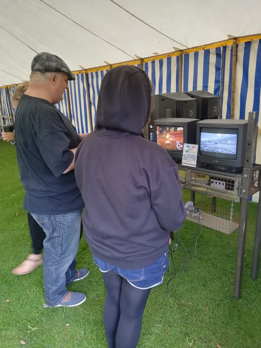 SarahRotherFed's tweet photo. Loved the retro games in the #digitaltechtent took me back (not saying how many years) #Atari #rotherhamshow https://t.co/G3wrxUwRCx