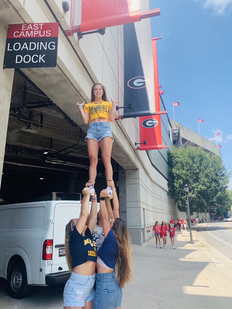 msucheerleading's tweet photo. Racers take on Georgia💙 https://t.co/yAgAlYq4yb