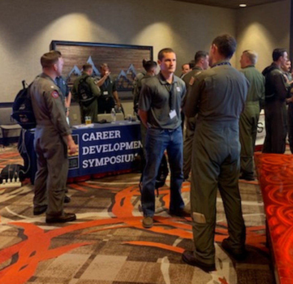 flynavy's tweet photo. If you’re at #Hook19, your Detailer and Community Manager is here ready to chat with you. PERS-43 has more than a dozen of its placement experts here ready to talk about all of the great career options available to you! https://t.co/Wiesb9QY1h