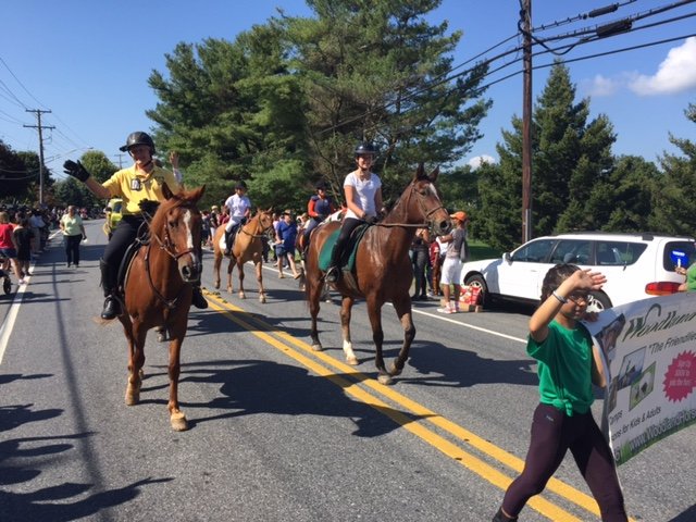 Want to participate in the Burtonsville Day Parade?

Good news: the cut-off date for registrations has been extended to Friday, September 13. Sign-up link: burtonsvilleday.org/get-involved/p…

Thank you to the 33 teams already signed up!

Questions? Ask Charisse at parade@burtonsvilleday.org