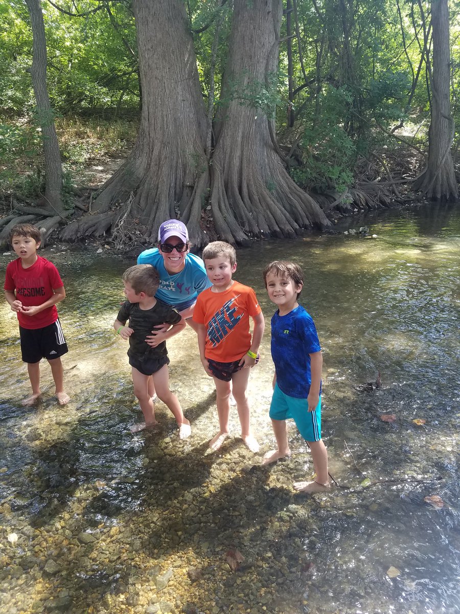 FairOaksRanchES's tweet photo. After working hard at @FairOaksRanchES #FORESGivesBack, we got to cool off in the water! #familyfun https://t.co/XWgzGmnPRq