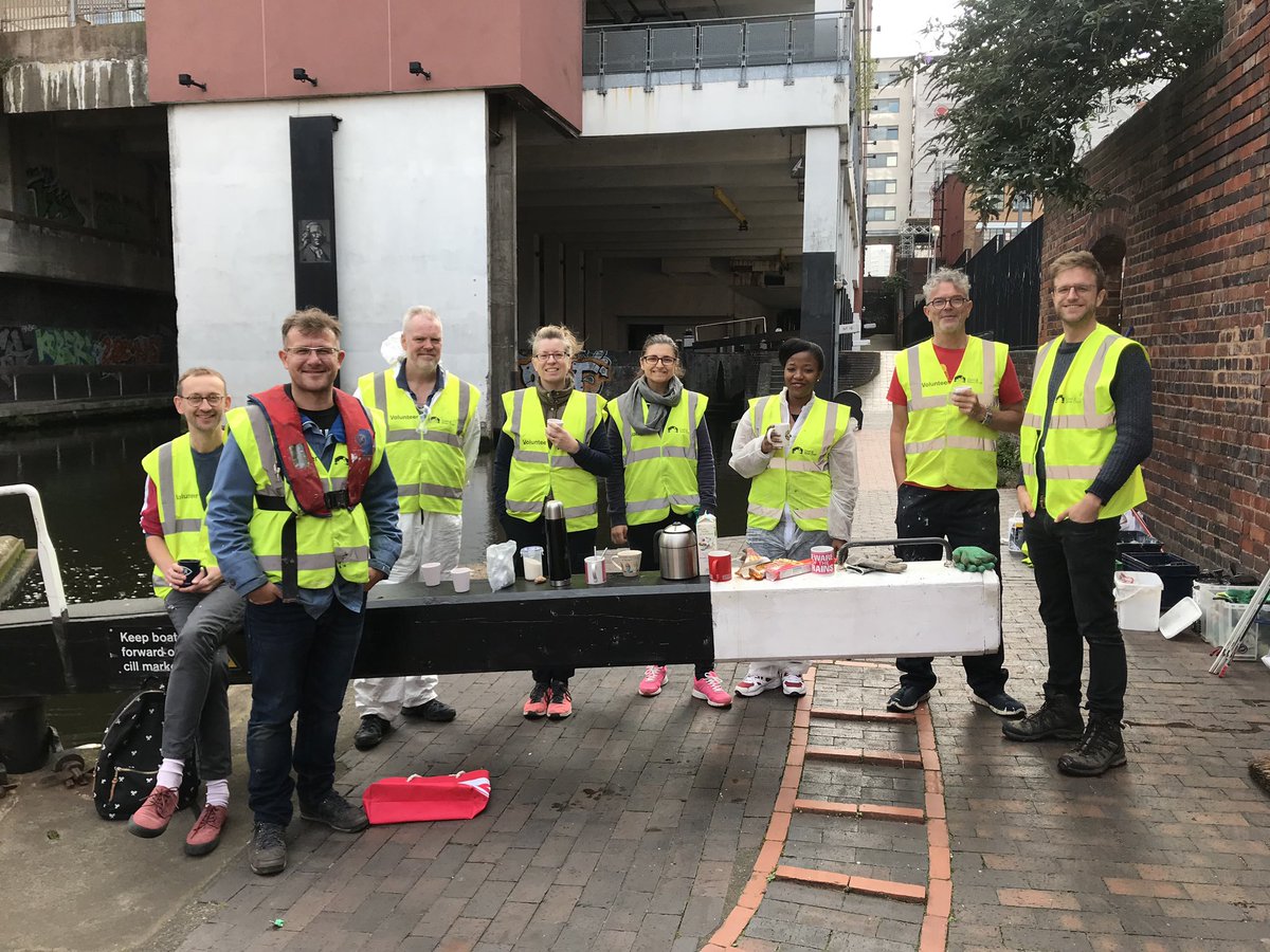 Great Adopt A Canal today (Sat 7th Sept) thanks to all that came! #jqnf #adoptacanal <a href="/CRTWestMidlands/">Canal & River Trust West Midlands</a> #jq #jewelleryquarter #sohoandjq