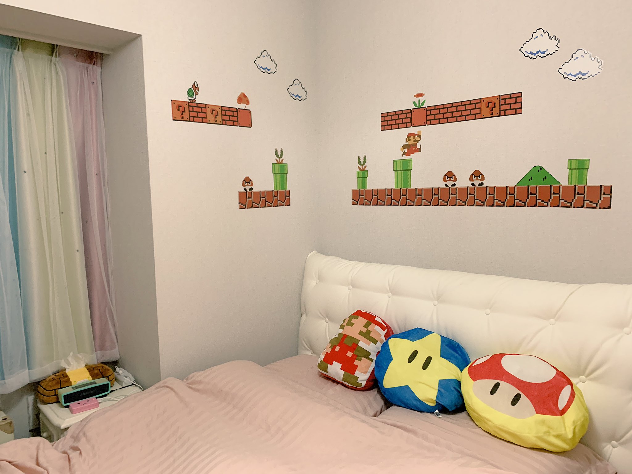 Twitter 上的 Gsg 倉持由香 寝室にマリオのウォールステッカー貼ったよ これで全部屋ゲーム感が出た ゲーミングインテリア T Co 6iyusyndzw Twitter
