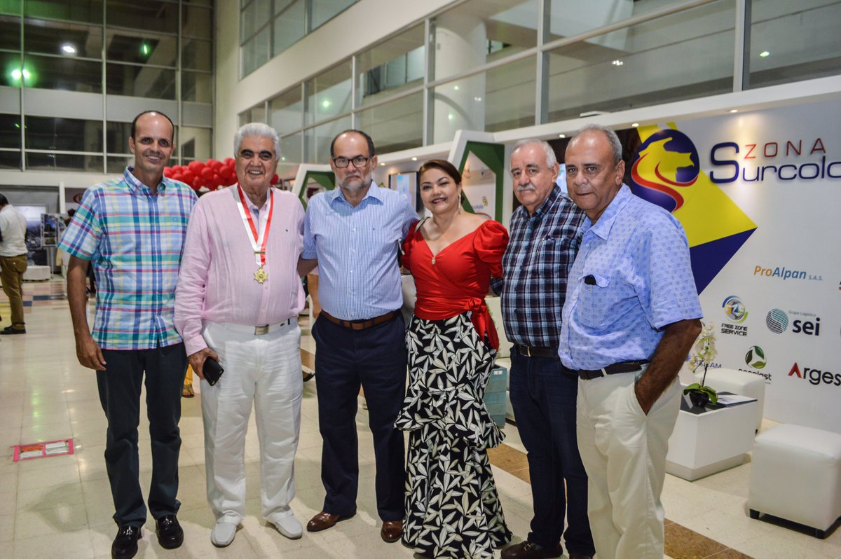 Expohuila1's tweet photo. En el marco de #Expohuila2019 celebramos los 30 años de QUÍMICA INTEGRADA S.A.. Los invitamos a conocer y visitar el stand #25 de esta importante empresa en el Recinto Ferial La Vorágine. 

#TodosSomosExpohuila @CCNeiva @ArielRinconM https://t.co/DH8PH95n1l