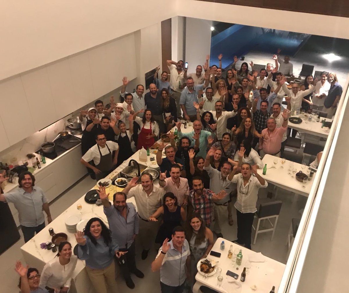 RichardCudney's tweet photo. Chefs, líderes pesqueros, compradores, ONG’s, academia, fundaciones, inversionistas... inspirados por buscar una pesca y acuacultura sustentable en 🇲🇽... el barco ya zarpó, no hay vuelta atrás...SÚBETE!! @YoPorLosOceanos  #PescaConFuturo #Impactocolectivo https://t.co/MYoJshtJlv