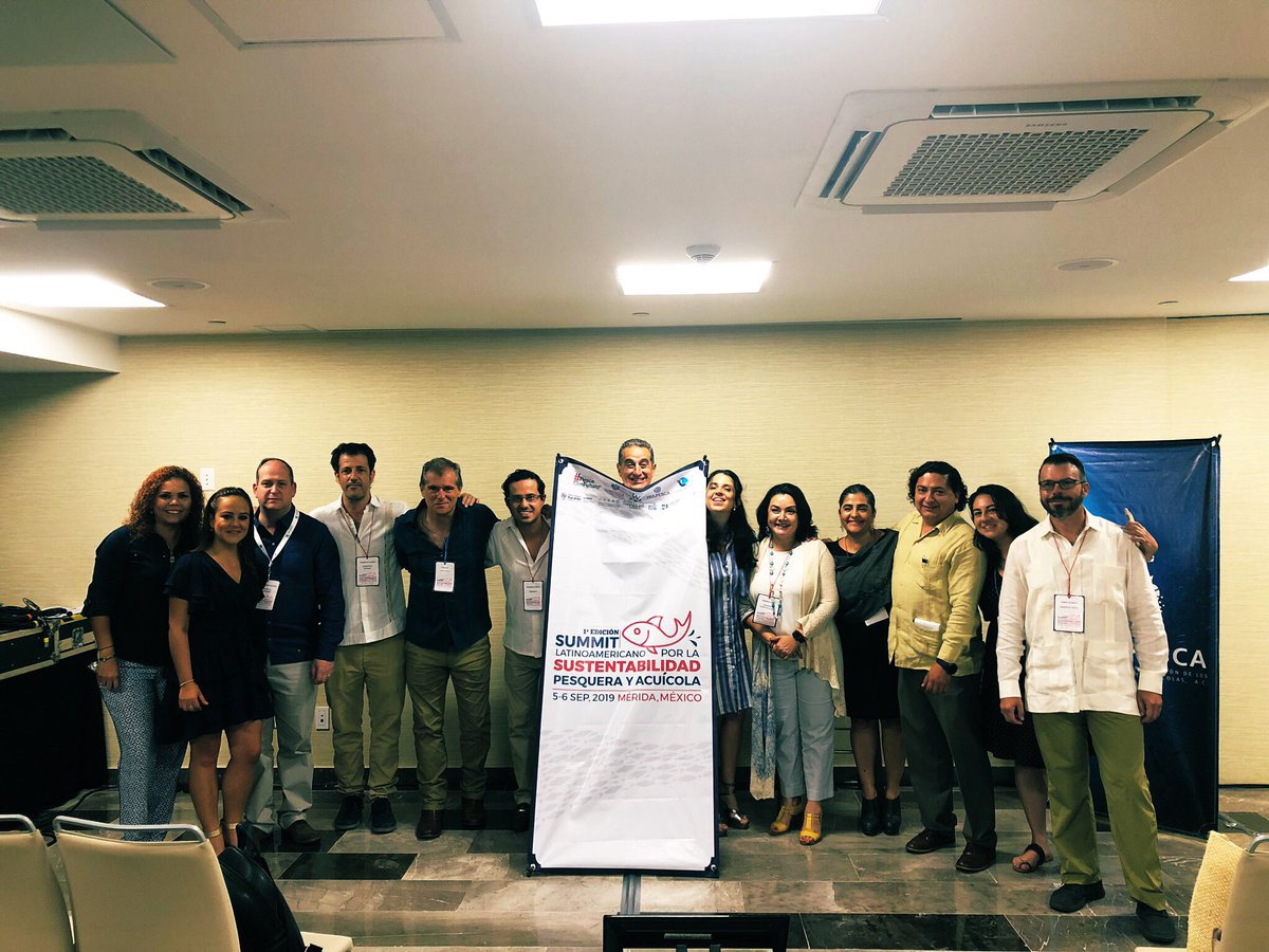 RichardCudney's tweet photo. Chefs, líderes pesqueros, compradores, ONG’s, academia, fundaciones, inversionistas... inspirados por buscar una pesca y acuacultura sustentable en 🇲🇽... el barco ya zarpó, no hay vuelta atrás...SÚBETE!! @YoPorLosOceanos  #PescaConFuturo #Impactocolectivo https://t.co/MYoJshtJlv