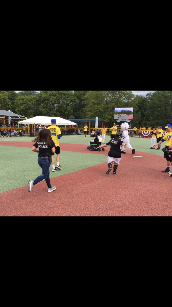 CliffBaseball's tweet photo. Unbelievable morning as our guys had a blast being “Buddies” at the Miracle League All Star games. Thank you @MiracleLeagueSC for letting us be part of such an awesome event! https://t.co/Bha6gLZiSO