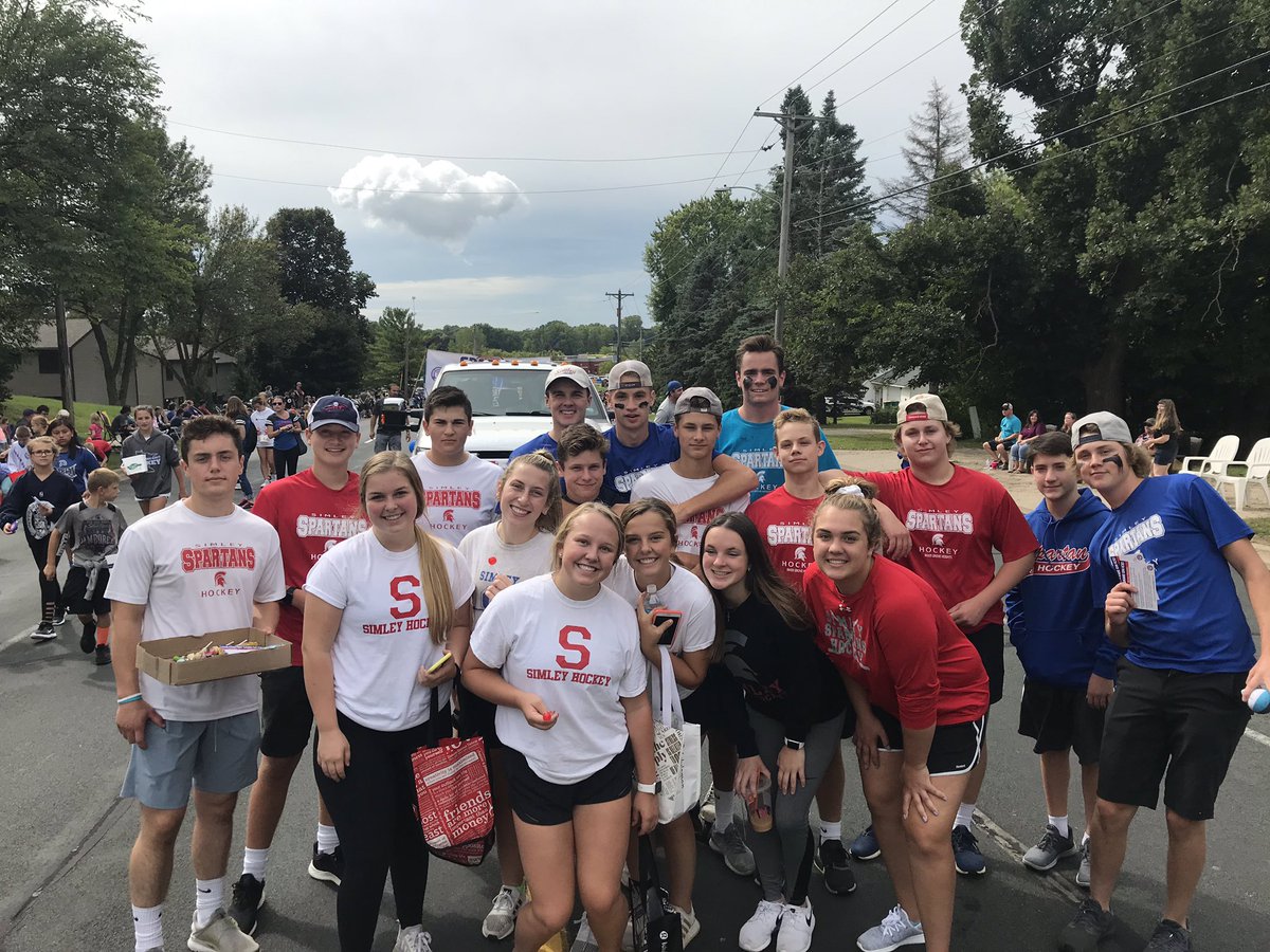 coachkryzer's tweet photo. Thanks to all the @SimleyPucks and @simgirlspuck that came out and walked in the parade today! #SpartanPride https://t.co/AuHWTIybLE