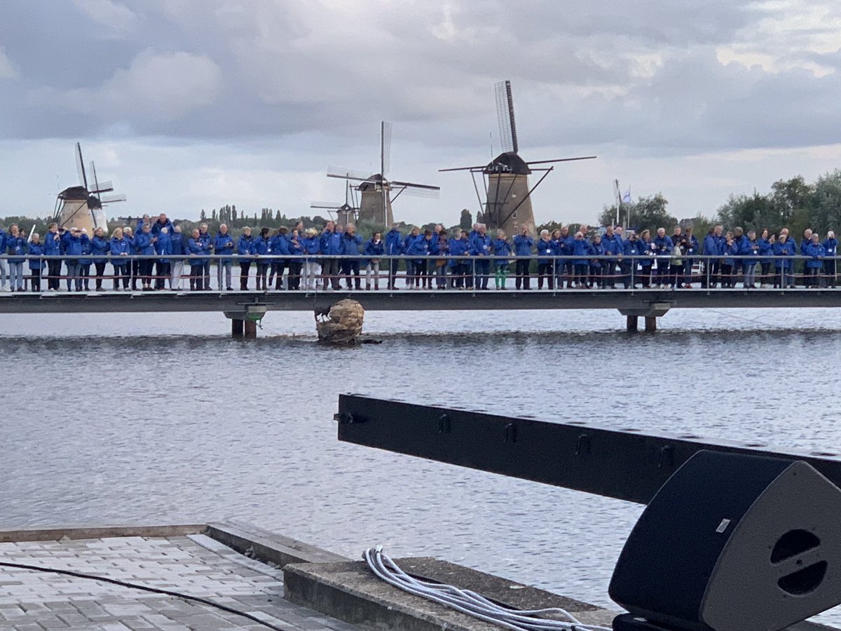 JaapSmitCdK's tweet photo. Feestelijke opening nieuwe bezoekerscentrum #Kinderdijk. Hulde aan de vele vrijwilligers die zich dagelijk inzetten voor dit mooie deel van ons werelderfgoed! https://t.co/zSyF70WrZo