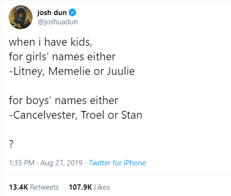 vialisms's tweet photo. podemos hablar de que josh nos dio pistas todo este tiempo, el emoji de bebé al lado del nombre de tyler y el tweet sobre nombres de bebé seguro fue inspirado en alguna conversación que tuvo con tyler sobre nombres para SU hijo chau https://t.co/PPREdpPeI0