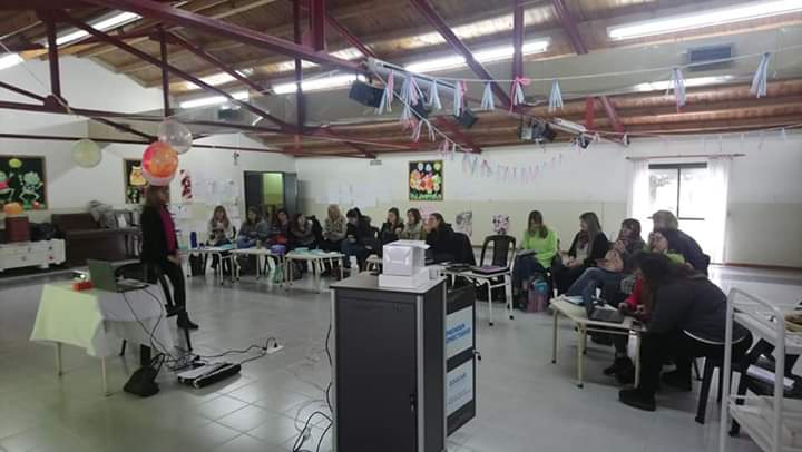 marilepel16's tweet photo. Planificando actividad de ida y vuelta e implementando ideas en Scratch Junior. Ejercitando habilidades asociadas a la programacion!!! @CIIESanCayetano @BaheDfc @BAeducacion https://t.co/5aOD29l4Lc