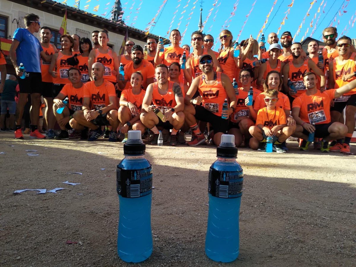 runmartinez_'s tweet photo. CAMPEONES POR EQUIPOS! Y nuestro sheriff @pocholitismo CAMPEÓN ABSOLUTO. 
Espectacular carrera en #Navalcarnero donde ha reinado la marea naranja! #runmartinez 
Esto se pone muy serio y la familia está mas fuerte que el vinagre! 
Mega orgullosos!!! https://t.co/CIHJzNYBX1 https://t.co/XSNQW0MMv5