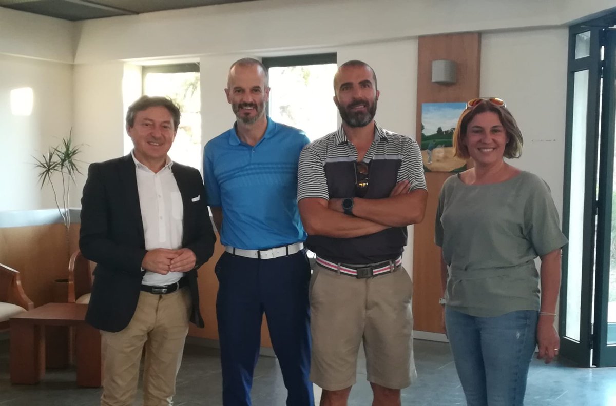 samuelfolgueral's tweet photo. Torneo de Golf Encina 2019.
Un gran esfuerzo del Club de Golf Bierzo, Gracias al Presidente Javier Ordoñez y a José Carlos Barredo (fotografia realizada por Rubén Ordoñez)
Siempre con los valores del Deporte
@crislvoces
@GOLFBIERZO
#UseBierzo
#clubgolfbierzo https://t.co/ZQYGPf0aJr