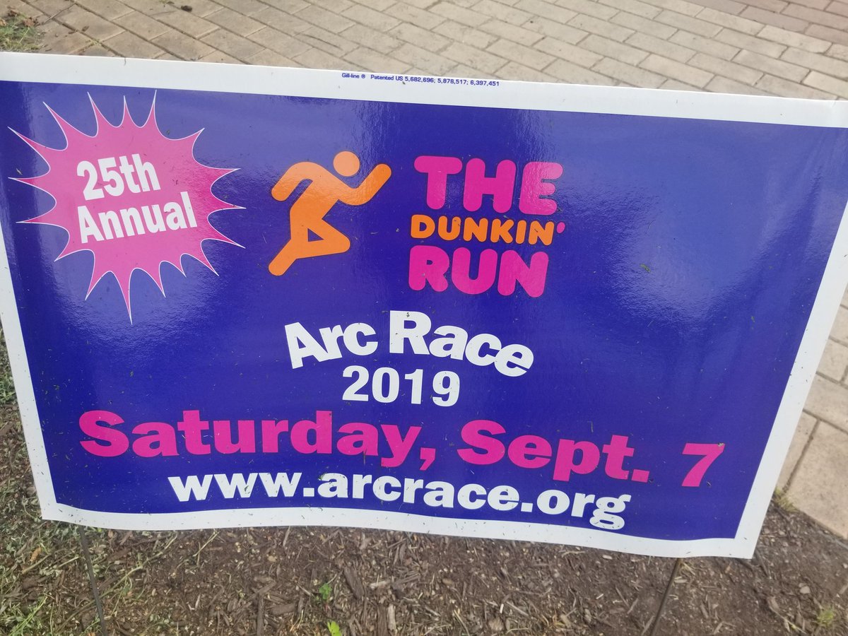 pedrosjokes's tweet photo. A @dunkindonuts sponsored race is kind of like a Marvel sponsored sex party, or a Cinabon  sponsored bikini contest. https://t.co/x9pK34MQbt