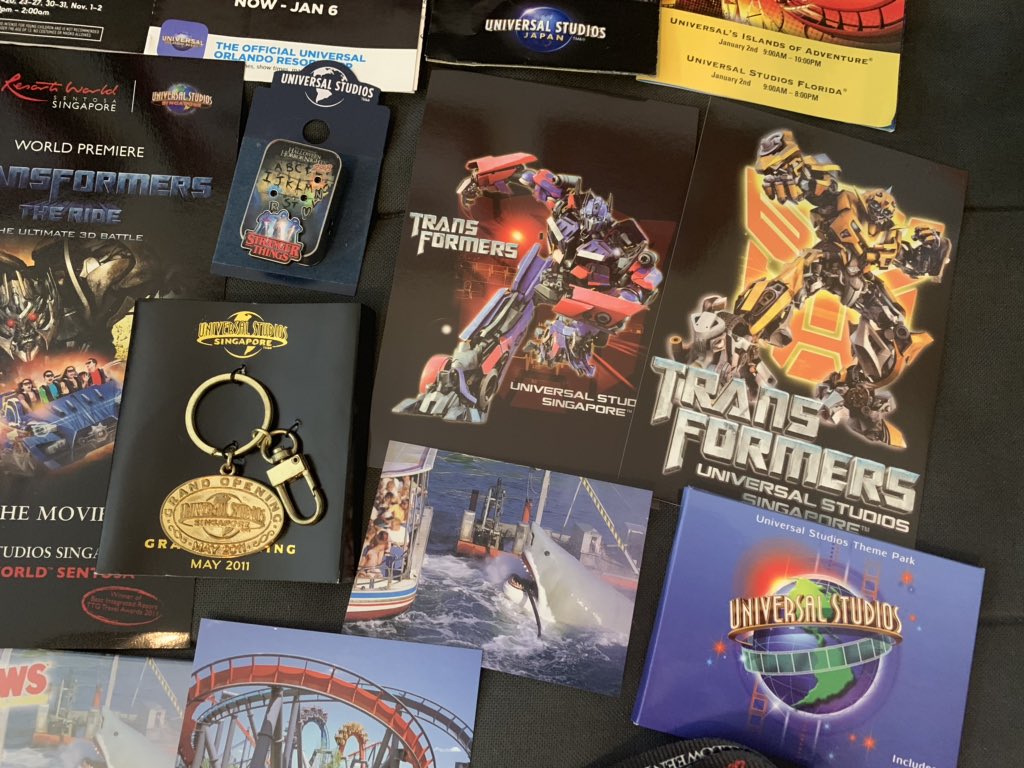 ThemeParkReview's tweet photo. Want to win this amazing collection of @UniversalORL / @HorrorNightsORL /Japan / Singapore themed stuff? Including a #HHN29 park map &amp; retired attraction items such as Jaws, Dueling Dragons, Earthquake? Go LIKE or RT our recent Universal tweets to be entered to win! GO! https://t.co/xlij1uFoXe