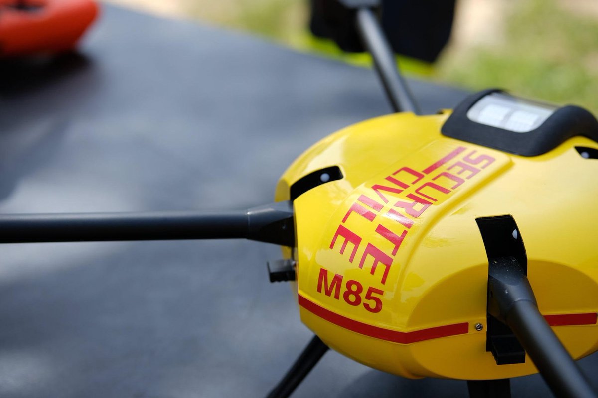 riisc_7's tweet image. #ActForAmazon Le module drone #EMERPAS de l’#UIISC7 part rejoindre la #Bolivie. Engagé dans le cadre du mécanisme européen de #protectioncivile, les #sapeurssauveteurs mettront leur savoir-faire en appui des équipes déployées en lutte contre les #feuxdeforet. @SecCivileFrance