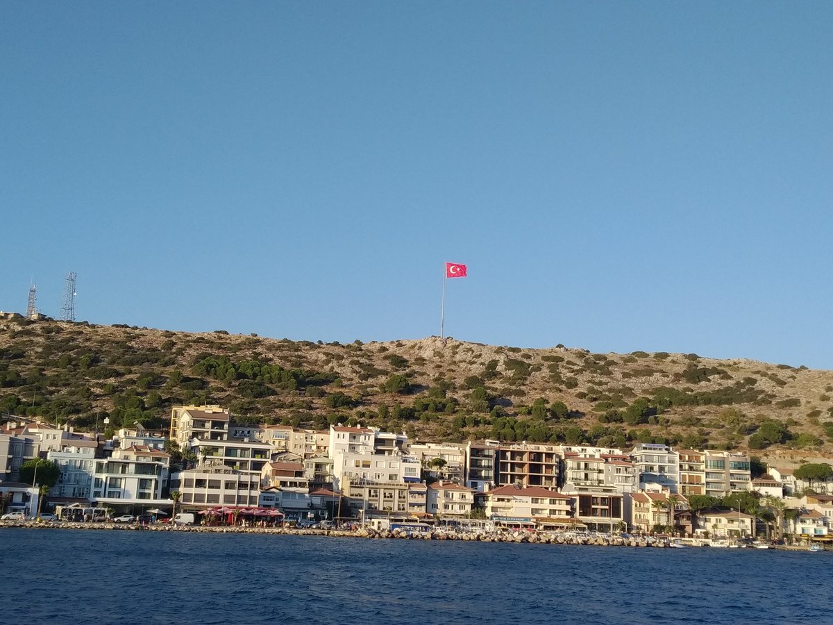 Cesme Twitter Search